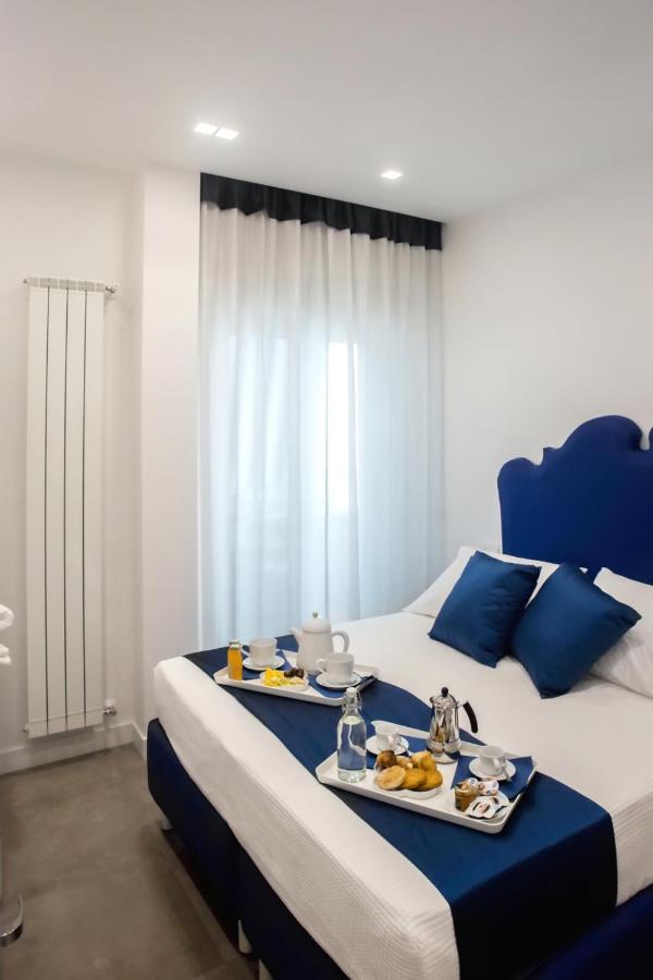 Kerbaker 14 Bed & Breakfast Napoli Exterior foto